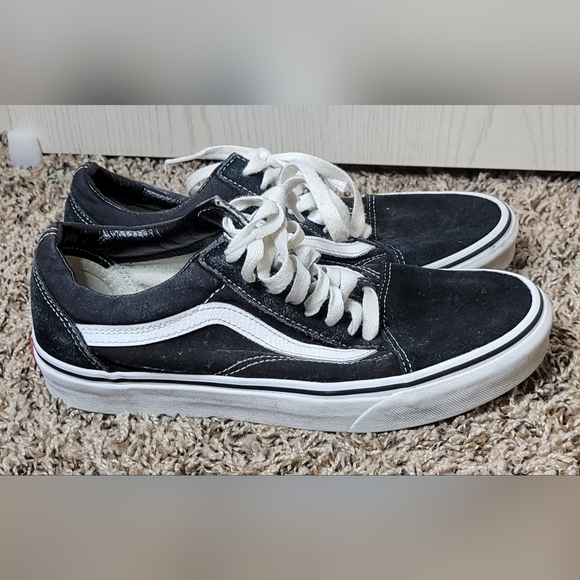 Black Vans sneakers - Picture 1 of 8